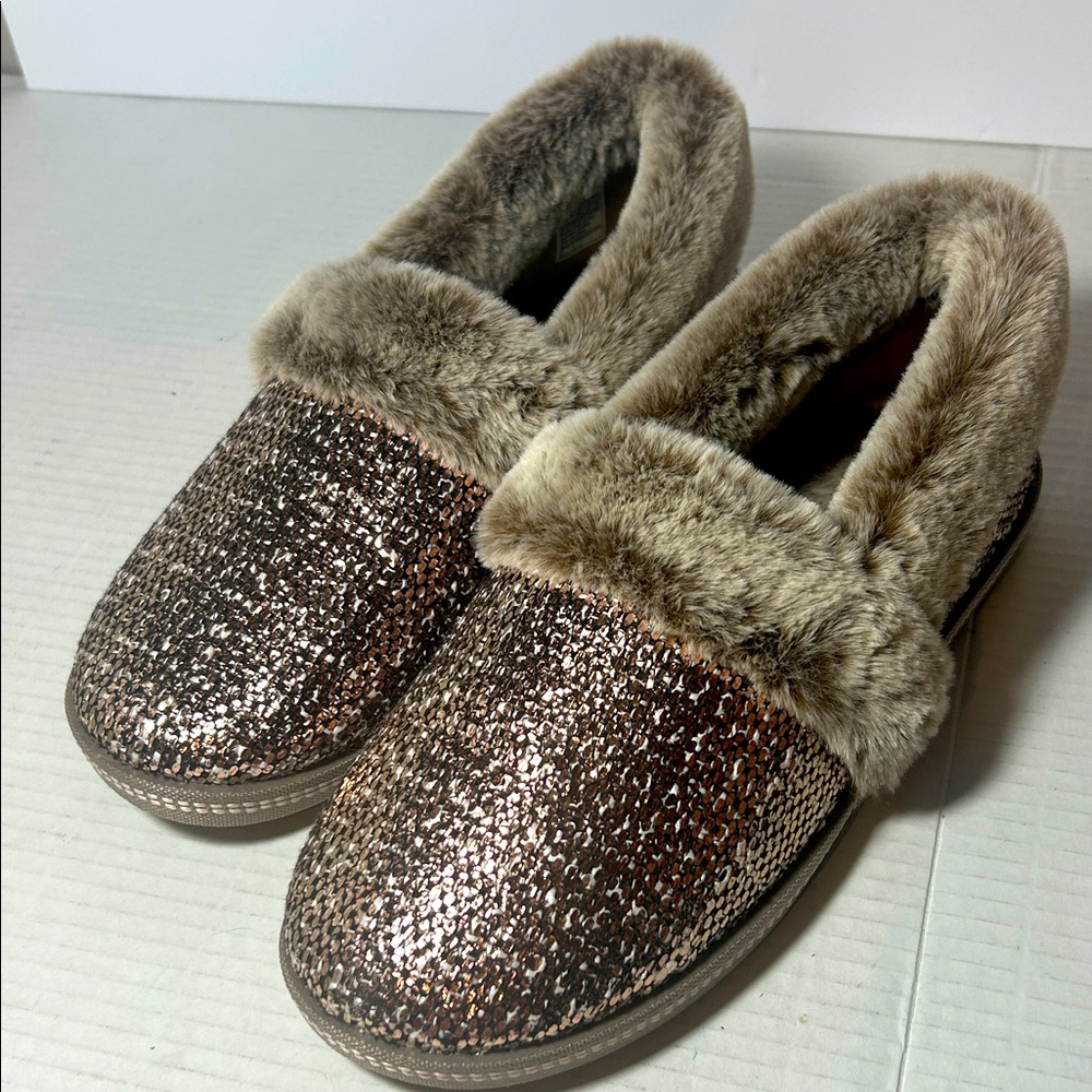 Skechers Sparkling Brown Rose Gold  Fur-Lined Slippers